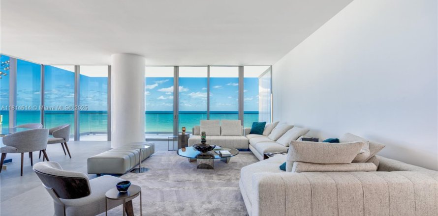 Condominio en Hallandale Beach, Florida, 3 dormitorios  № 1768151