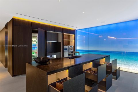 Condominio en venta en Hallandale Beach, Florida, 3 dormitorios, 270.62 m2 № 1768151 - foto 20