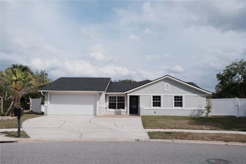 House in Orlando, Florida 3 bedrooms, 175.77 sq.m. № 1618717 - photo 2