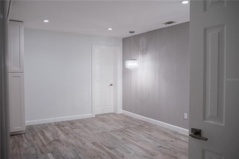 House in Orlando, Florida 3 bedrooms, 175.77 sq.m. № 1618717 - photo 20