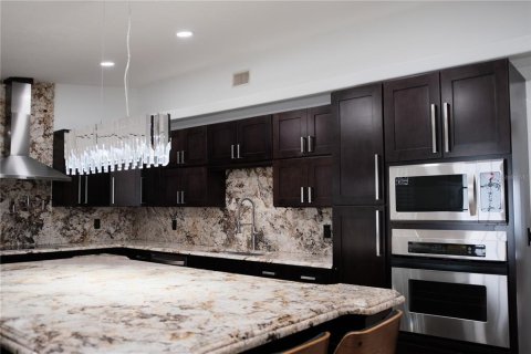House in Orlando, Florida 3 bedrooms, 175.77 sq.m. № 1618717 - photo 6
