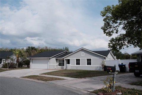 House in Orlando, Florida 3 bedrooms, 175.77 sq.m. № 1618717 - photo 4