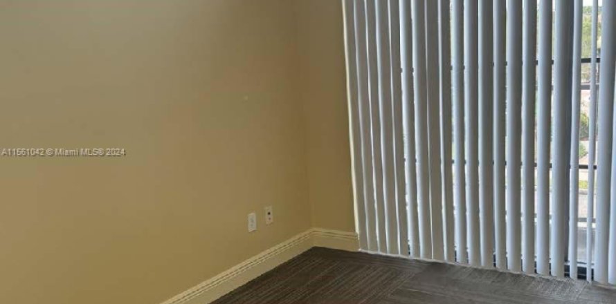 Oficina en Port St. Lucie, Florida № 1093306