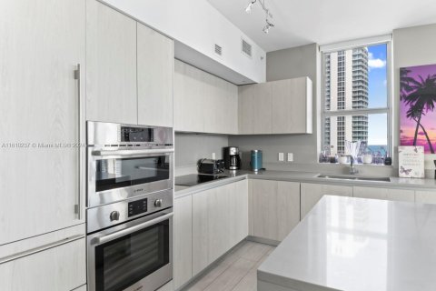 Hotel in Hollywood, Florida 2 bedrooms, 98.48 sq.m. № 1864198 - photo 23