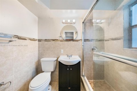 Купить виллу или дом в Форт-Лодердейл, Флорида 3 спальни, 92.9м2, № 1756730 - фото 18
