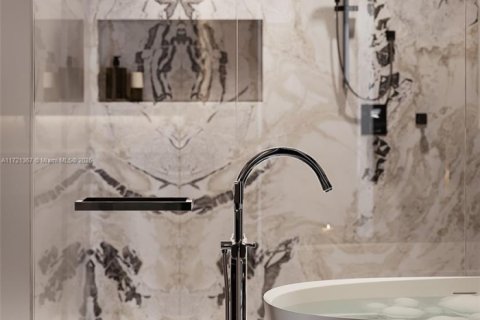 Condo in Bay Harbor Islands, Florida, 4 bedrooms  № 1935312 - photo 9