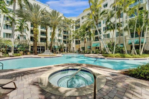 Condo in Plantation, Florida, 2 bedrooms  № 1730216 - photo 17