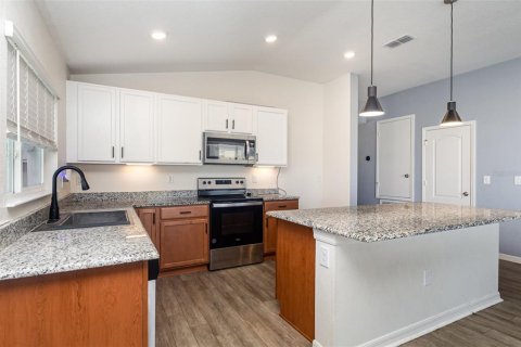 Casa en venta en Haines City, Florida, 4 dormitorios, 157.56 m2 № 1906312 - foto 12