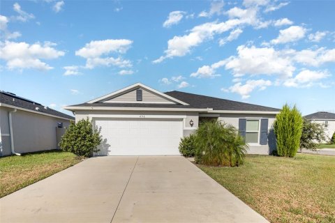 Casa en venta en Haines City, Florida, 4 dormitorios, 157.56 m2 № 1906312 - foto 1