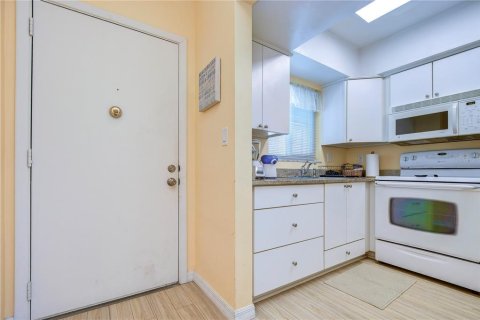 Copropriété à louer à Saint Pete Beach, Floride: 2 chambres, 78.97 m2 № 1428821 - photo 4