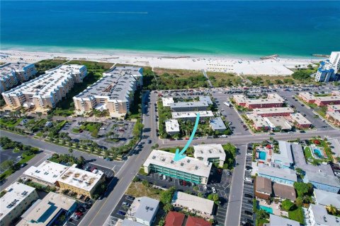 Copropriété à louer à Saint Pete Beach, Floride: 2 chambres, 78.97 m2 № 1428821 - photo 1