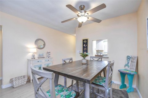 Copropriété à louer à Saint Pete Beach, Floride: 2 chambres, 78.97 m2 № 1428821 - photo 9