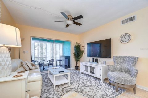 Copropriété à louer à Saint Pete Beach, Floride: 2 chambres, 78.97 m2 № 1428821 - photo 11