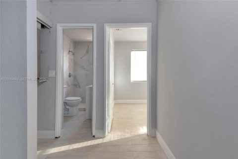 Casa en venta en Riviera Beach, Florida, 2 dormitorios, 66.89 m2 № 2244448 - foto 29