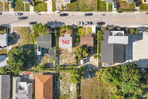 Casa en venta en Riviera Beach, Florida, 2 dormitorios, 66.89 m2 № 2244448 - foto 12