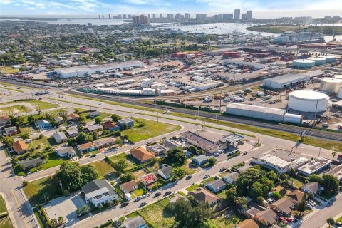 Casa en venta en Riviera Beach, Florida, 2 dormitorios, 66.89 m2 № 2244448 - foto 8
