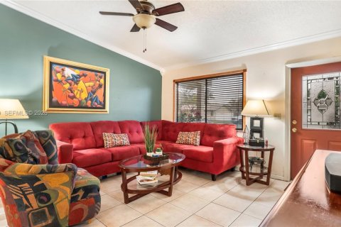 Casa en venta en North Lauderdale, Florida, 4 dormitorios, 121.52 m2 № 2003936 - foto 4