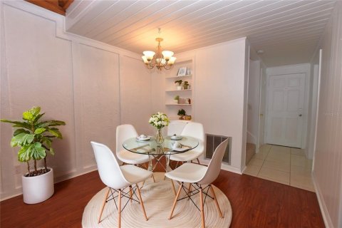 Appartement à louer à Winter Haven, Floride: 2 chambres, 139.35 m2 № 2167177 - photo 9