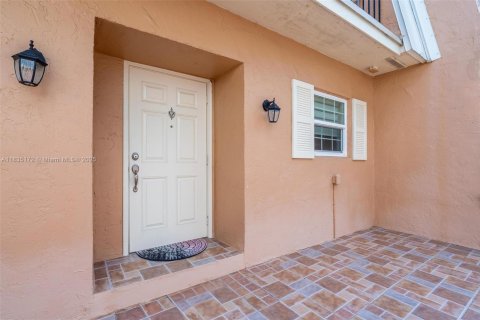 Townhouse in Davie, Florida 2 bedrooms, 127.46 sq.m. № 1819731 - photo 4