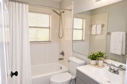 Villa ou maison à vendre à Kissimmee, Floride: 4 chambres, 206.43 m2 № 2431687 - photo 18