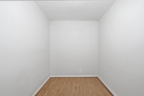 Купить кондоминиум в Коконат Крик, Флорида 5 комнат, 101.45м2, № 2253187 - фото 26