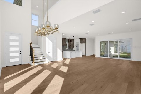 House in Orlando, Florida 5 bedrooms, 336.31 sq.m. № 1822822 - photo 11