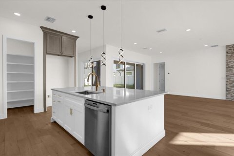 House in Orlando, Florida 5 bedrooms, 336.31 sq.m. № 1822822 - photo 20