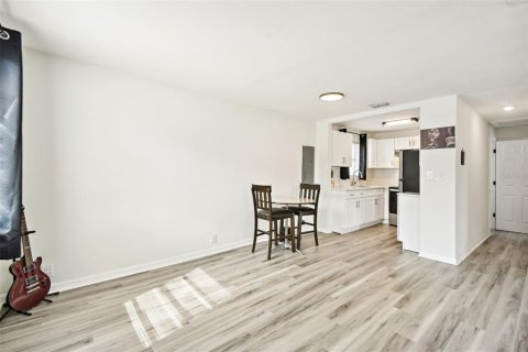 House in Port Richey, Florida 1 bedroom, 55.74 sq.m. № 1883489 - photo 7