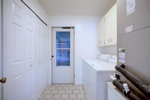 House in Sebring, Florida 2 bedrooms, 152.73 sq.m. № 1831464 - photo 13