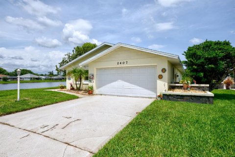 House in Sebring, Florida 2 bedrooms, 152.73 sq.m. № 1831464 - photo 3