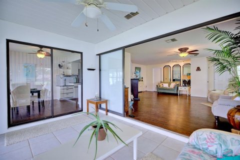 House in Sebring, Florida 2 bedrooms, 152.73 sq.m. № 1831464 - photo 27