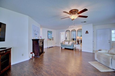 House in Sebring, Florida 2 bedrooms, 152.73 sq.m. № 1831464 - photo 7