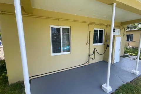 Villa ou maison à vendre à Fort Lauderdale, Floride: 2 chambres, 55.74 m2 № 2089671 - photo 22
