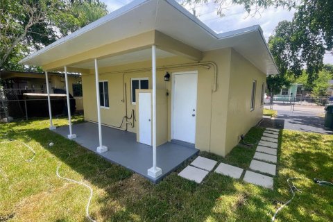 Villa ou maison à vendre à Fort Lauderdale, Floride: 2 chambres, 55.74 m2 № 2089671 - photo 6