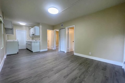 Villa ou maison à vendre à Fort Lauderdale, Floride: 2 chambres, 55.74 m2 № 2089671 - photo 8