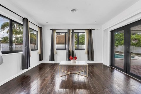 Villa ou maison à vendre à Hollywood, Floride: 3 chambres, 125.42 m2 № 2407165 - photo 23