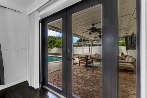 Villa ou maison à vendre à Hollywood, Floride: 3 chambres, 125.42 m2 № 2407165 - photo 26