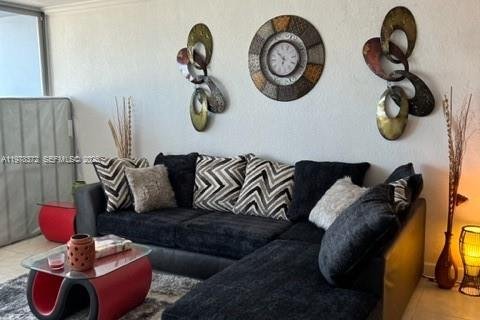 Condo in Miami Beach, Florida, 1 bedroom  № 2042152 - photo 6