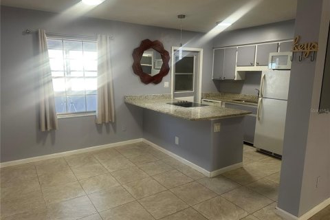 Copropriété à louer à Bradenton, Floride: 2 chambres, 84.45 m2 № 2425699 - photo 4