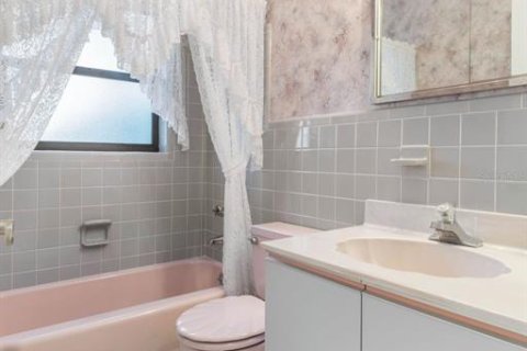 Casa en venta en Ormond Beach, Florida, 3 dormitorios, 176.79 m2 № 1325118 - foto 17
