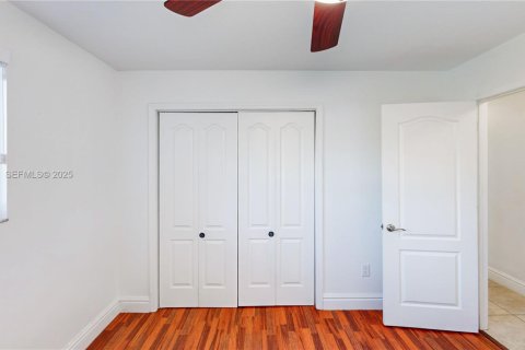 Casa en venta en Homestead, Florida, 4 dormitorios, 154.59 m2 № 1988948 - foto 27