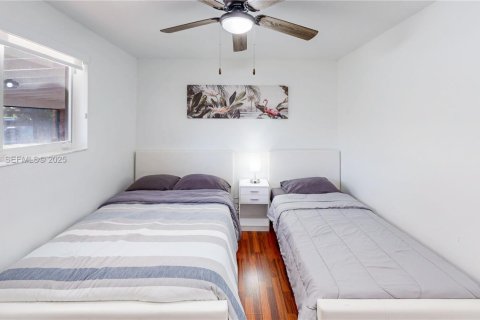 Casa en venta en Homestead, Florida, 4 dormitorios, 154.59 m2 № 1988948 - foto 30