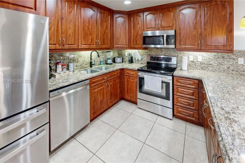 Casa en venta en Homestead, Florida, 4 dormitorios, 154.59 m2 № 1988948 - foto 11