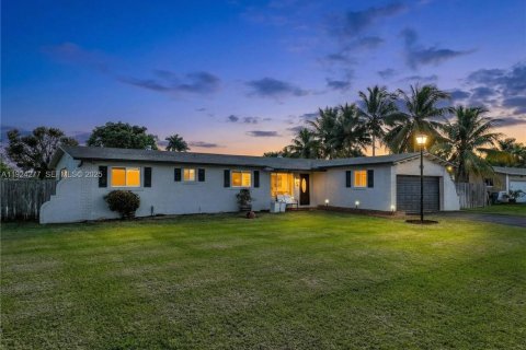 Casa en venta en Homestead, Florida, 4 dormitorios, 154.59 m2 № 1988948 - foto 3