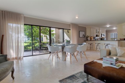 Condominio en Wellington, Florida, 3 dormitorios № 2270828