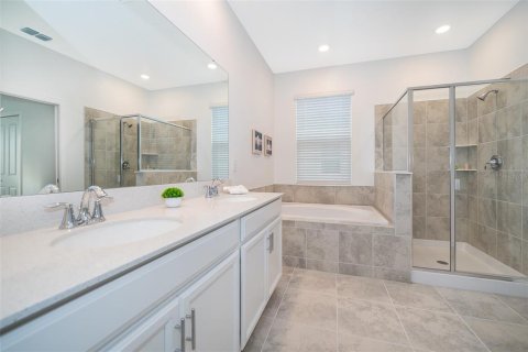 Condo in Davenport, Florida, 3 bedrooms  № 1766156 - photo 14