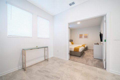 Condo in Davenport, Florida, 3 bedrooms  № 1766156 - photo 17