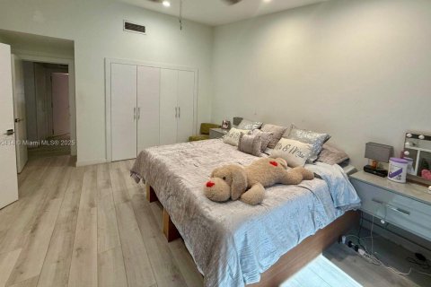 Casa en venta en Tamarac, Florida, 3 dormitorios, 199.18 m2 № 1695322 - foto 18