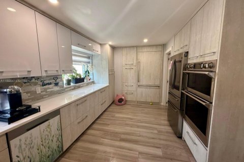 Casa en venta en Tamarac, Florida, 3 dormitorios, 199.18 m2 № 1695322 - foto 9