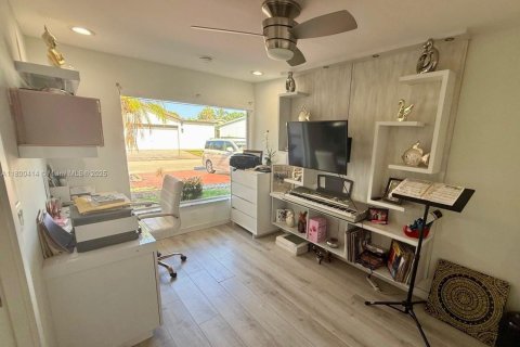 Casa en venta en Tamarac, Florida, 3 dormitorios, 199.18 m2 № 1695322 - foto 21